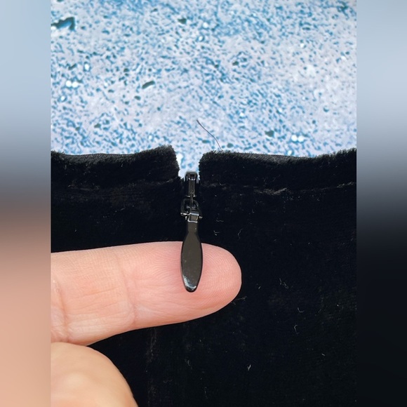 realisation par the mary jane crushed velvet dress size medium NWT - Picture 14 of 14